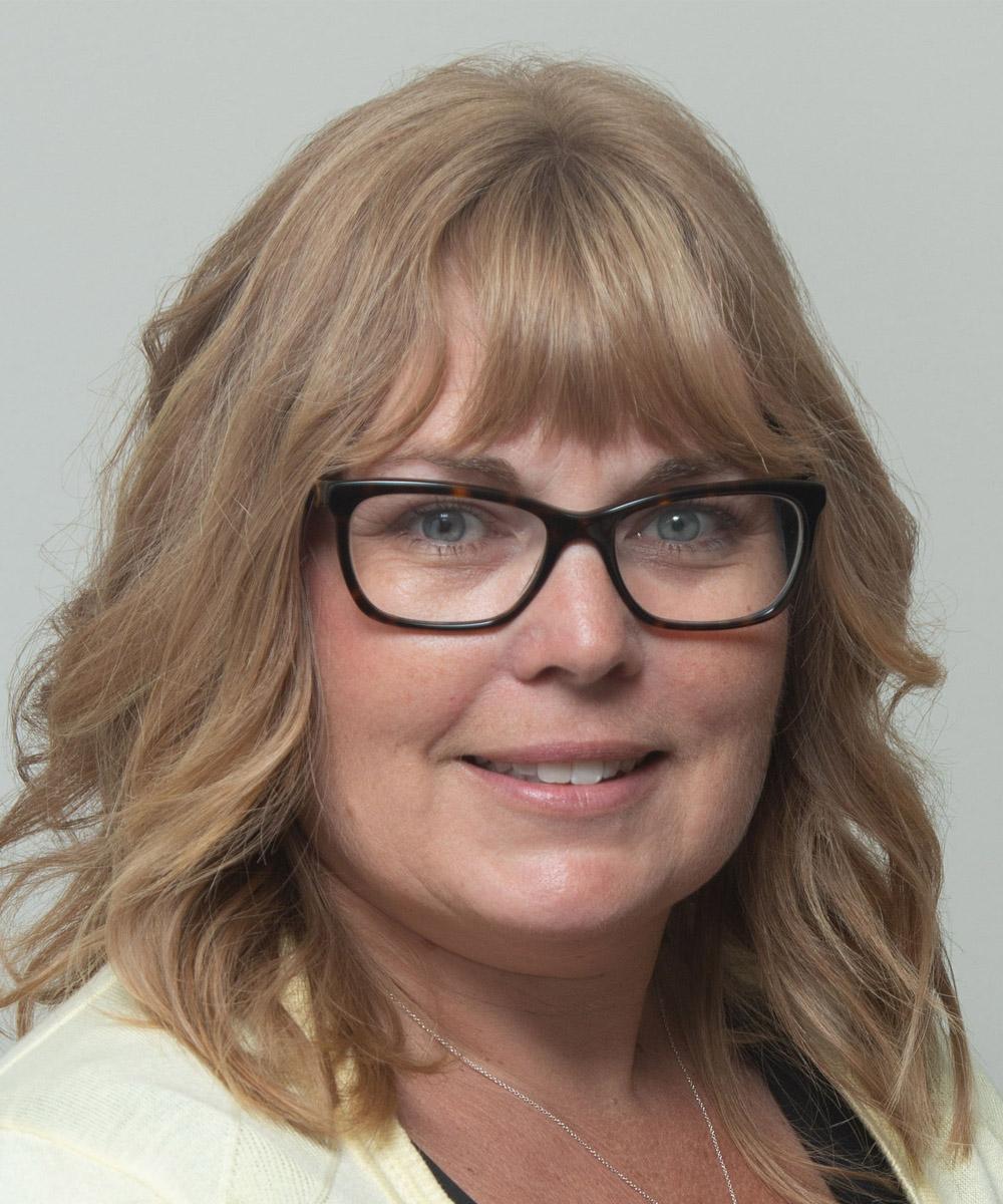 Amy Anderson headshot